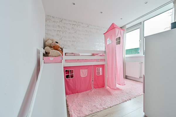 Medium property photo - Karwijstraat 97, 3193 TH Hoogvliet Rotterdam